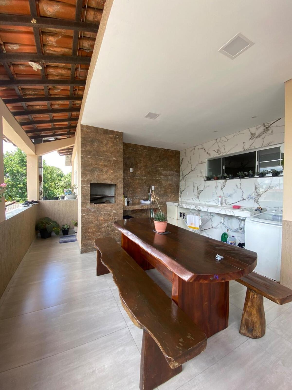 3 Bedroom Apartment *